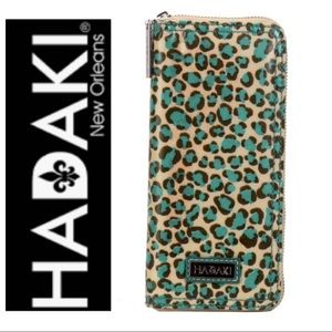Hadaki Vegan Moneypod Wallet In Primavera Cheetah